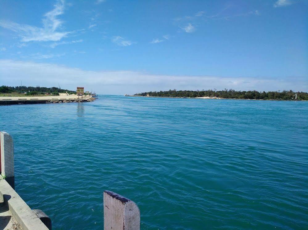 Abel Tasman Waterfront Motel Lakes Entrance Exteriér fotografie